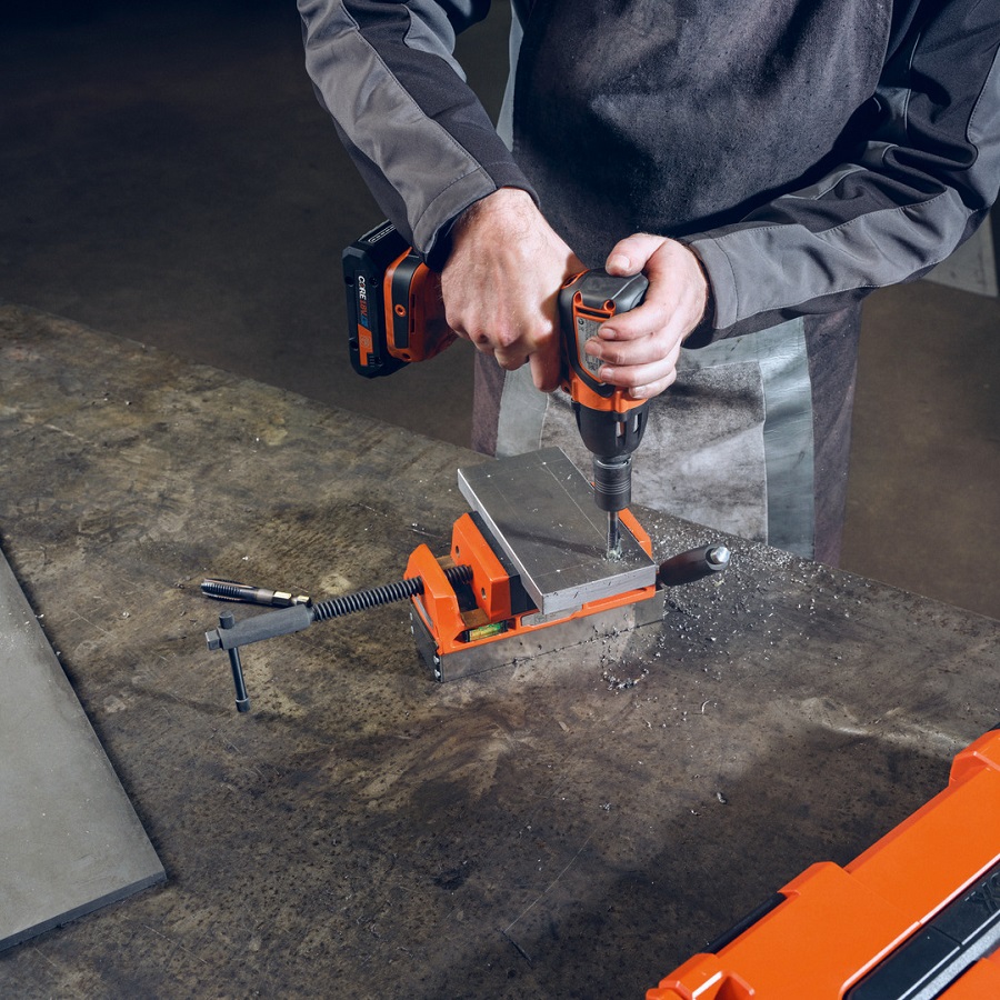 Fein ASCD 18-300 W2 AS Cordless Impact Wrench Set - Image 8