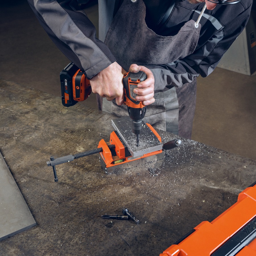 Fein ASCD 18-300 W2 AS Cordless Impact Wrench Set - Image 7